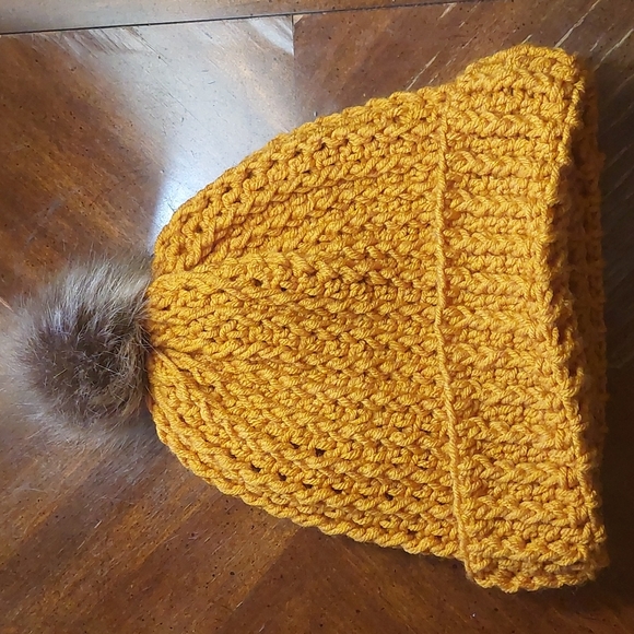 Accessories - Handmade crochet hat